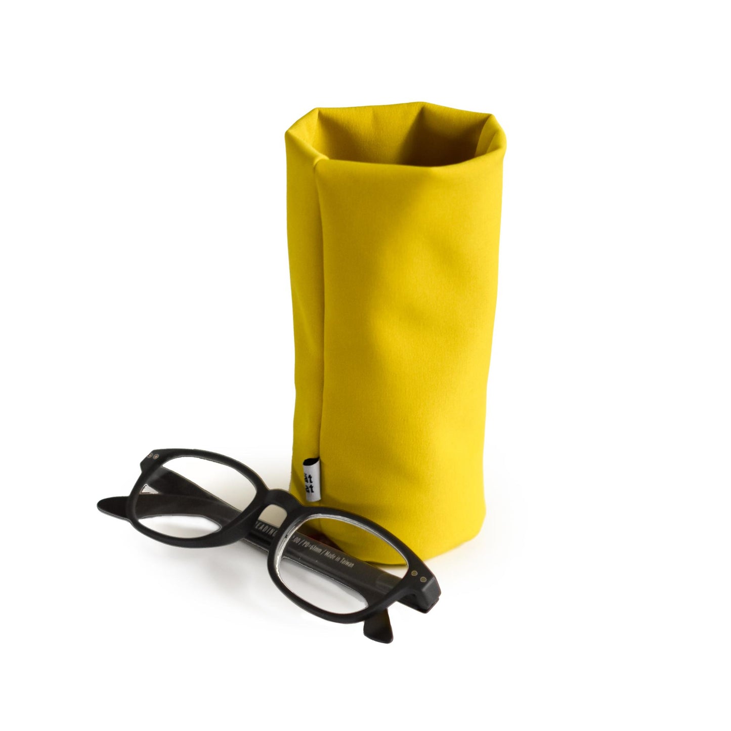 Moderner gelber Brillenhalter aus Microfleece gefüllt mit Quarzsand – ideal als Accessoire-Organizer im Flur