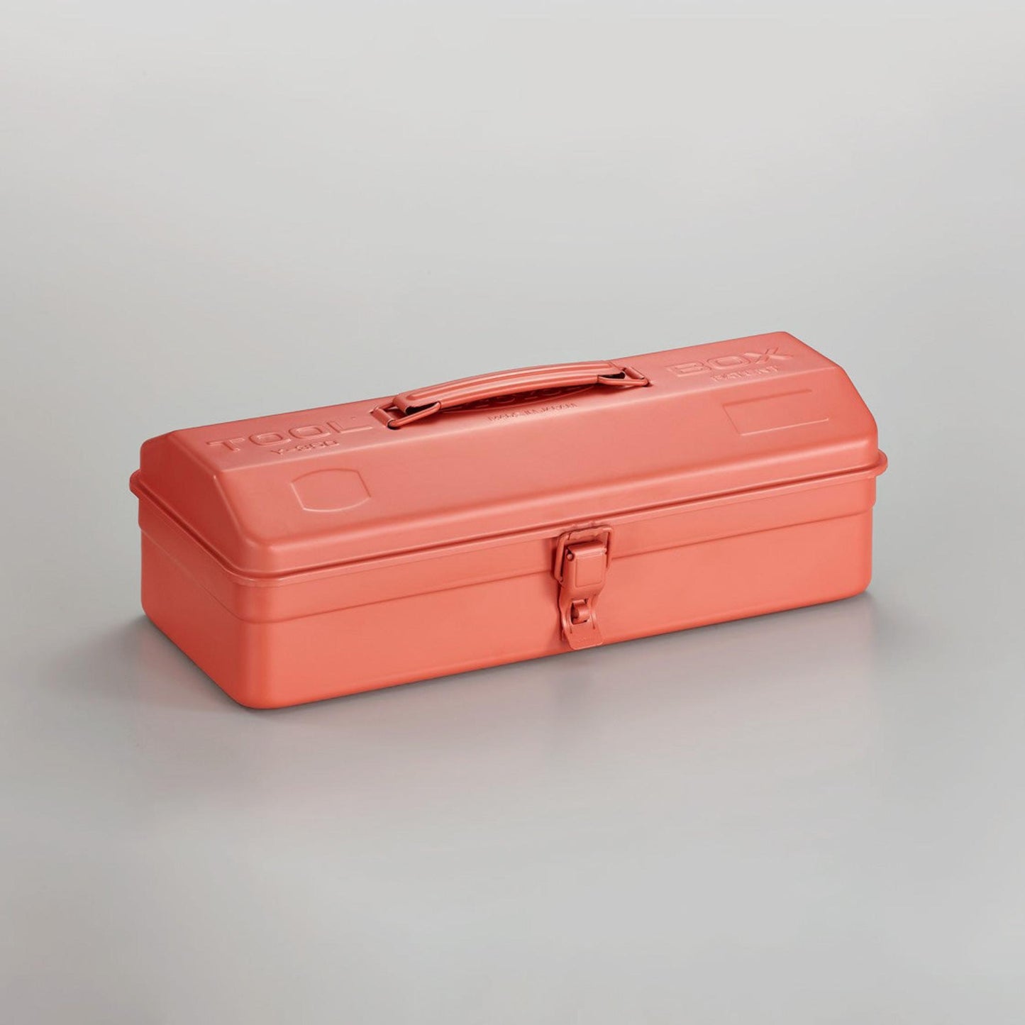 Praktische und nachhaltige coralfarbene Aufbewahrungsbox für Werkzeuge, Make-up oder kleine Geschenke
