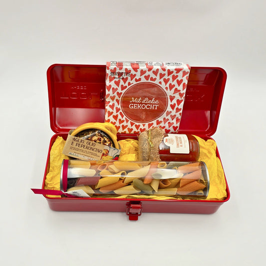 Amore al Dente Geschenkbox offen mit Inhalt - für einen italienischen Kochabend