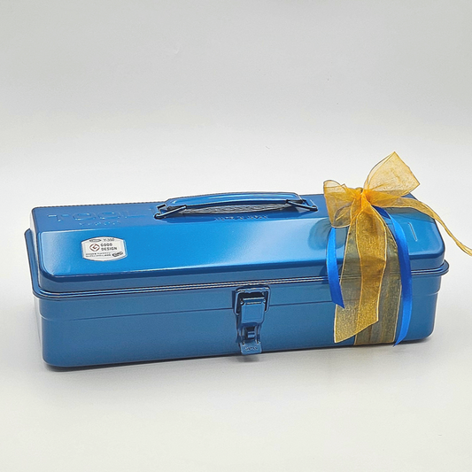 Mittlere Blaue Geschenkbox mit Gelber Schleife