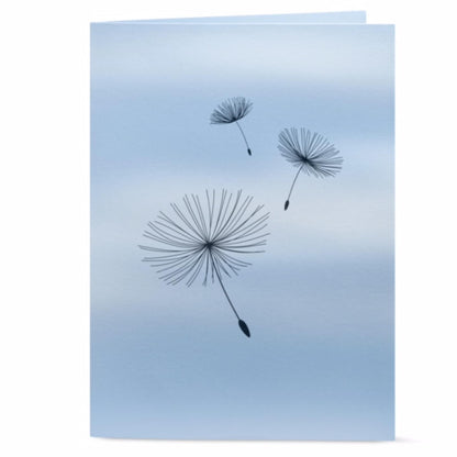 Grusskarte „Dandelion Wishes“ mit Pusteblumen-Motiv, blau