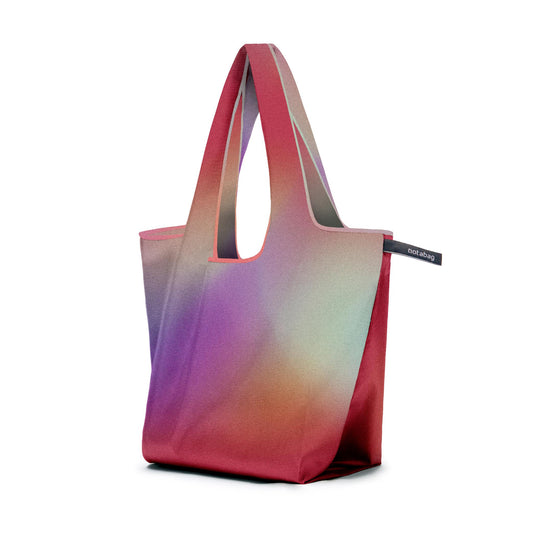 Wiederverwendbare Shopper Tasche in der Farbe Violett-Blau-Rot mit integriertem Innenfach und extra viel Platz