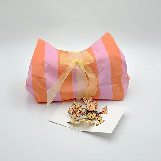 Sommerbegleiter Geschenktasche mit gelber Schleife